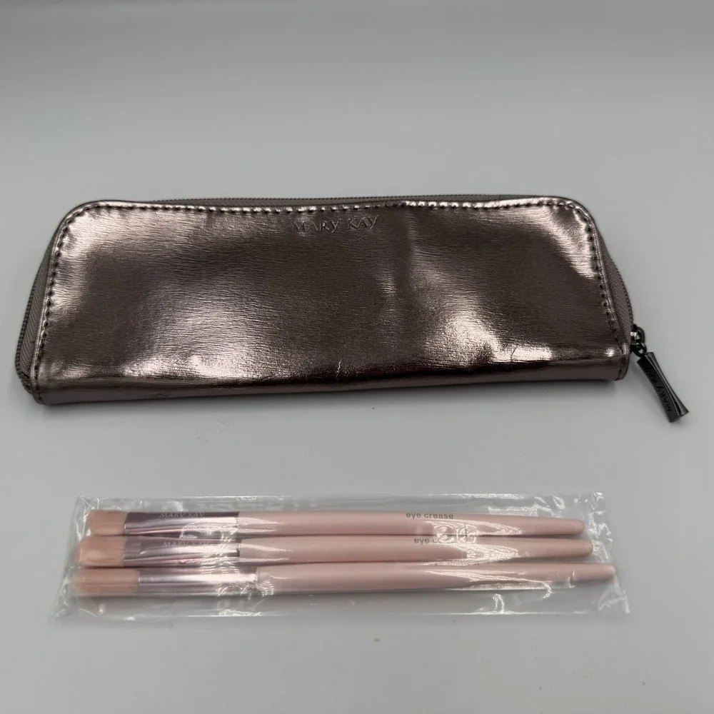 Mary Kay Eyeshadow Brush Set Rose Gold 3 Brushes Pink Zip Bag New